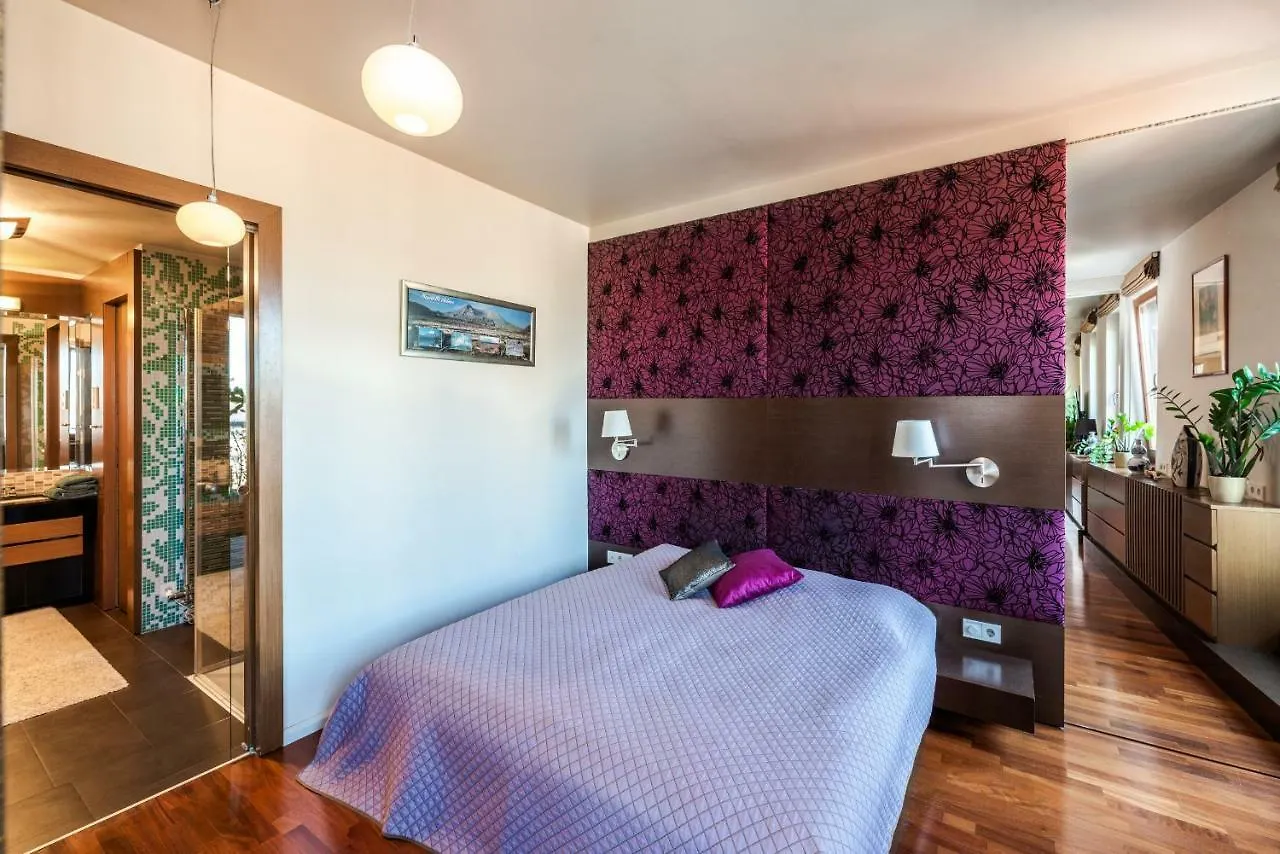 Skyline View Apartment With En Suite Sauna Budapest