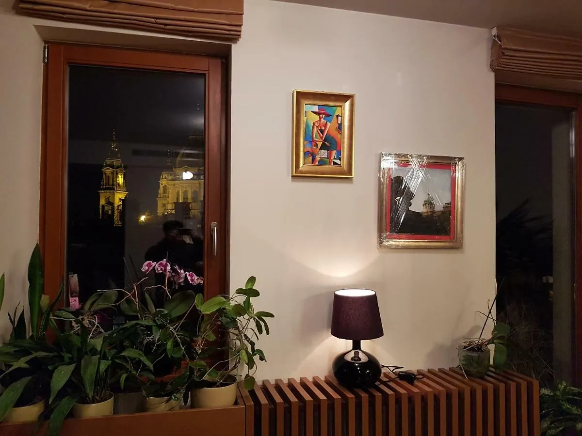 Skyline View Apartment With En Suite Sauna Budapest