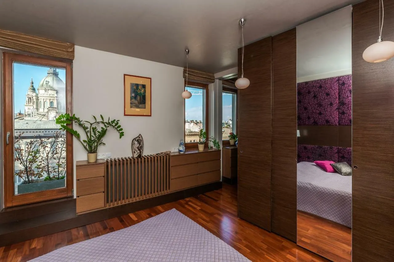 Skyline View Apartment With En Suite Sauna Budapest